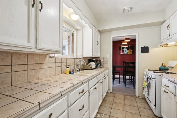 Dining room, Interior, Kitchen, Tile Countertops