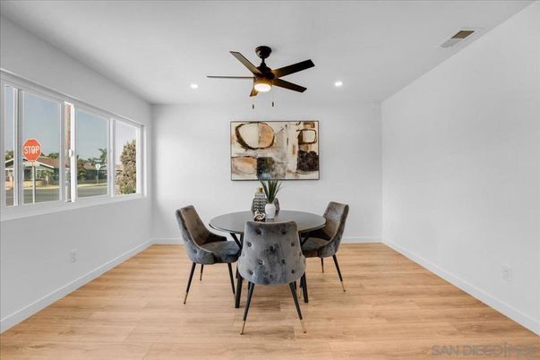 Dining room, Interior, Recessed Lighting, Wood Texture Flooring