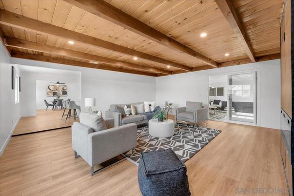 Interior, Living room, Recessed Lighting, Wooden Beams, Wooden Ceilings, Wood Texture Flooring
