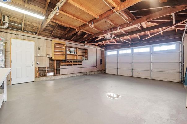 Garage, Interior, Wooden Beams, Wooden Ceilings