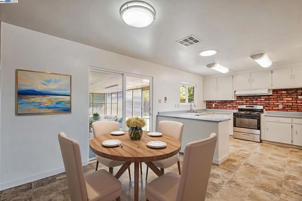 Dining room, Interior, Kitchen, Stainless Steel Appliances