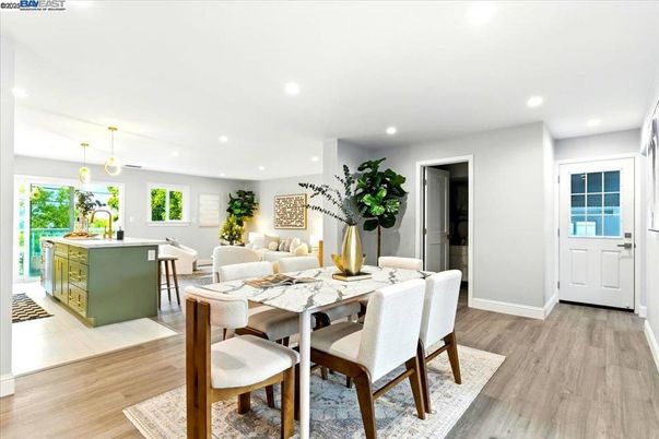 Dining room, Interior, Kitchen, Pendant Lights, Recessed Lighting, Wood Texture Flooring