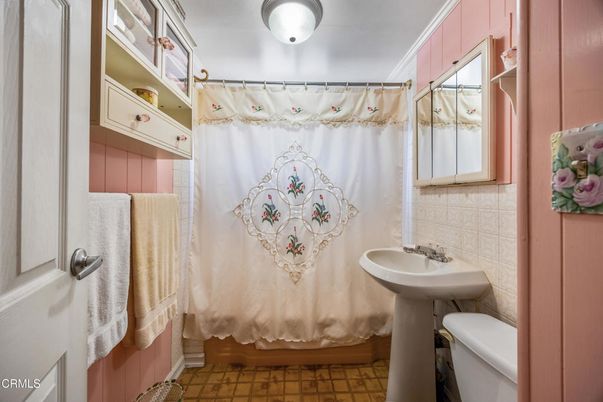 Bathroom, Interior