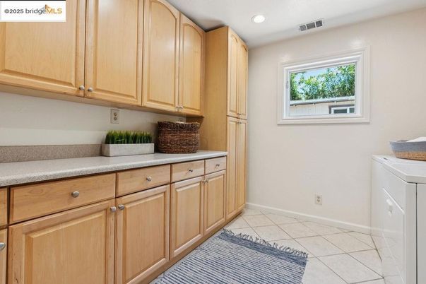 Interior, Recessed Lighting, Washer