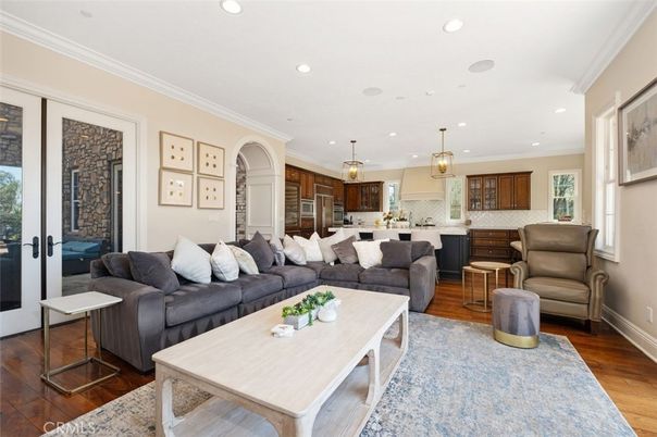 Interior, Kitchen, Living room, Pendant Lights, Recessed Lighting, Stainless Steel Appliances, Wood Texture Flooring