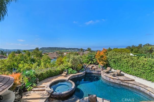 Exterior, Pool, Water