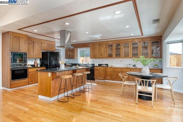 Dining room, Interior, Kitchen, Recessed Lighting, Wood Texture Flooring