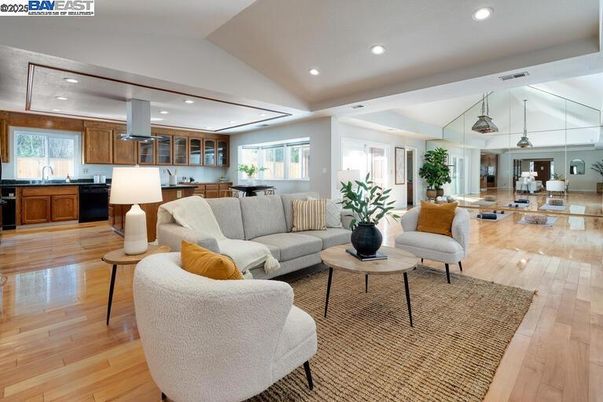 Dining room, Interior, Kitchen, Living room, Pendant Lights, Recessed Lighting, Wood Texture Flooring