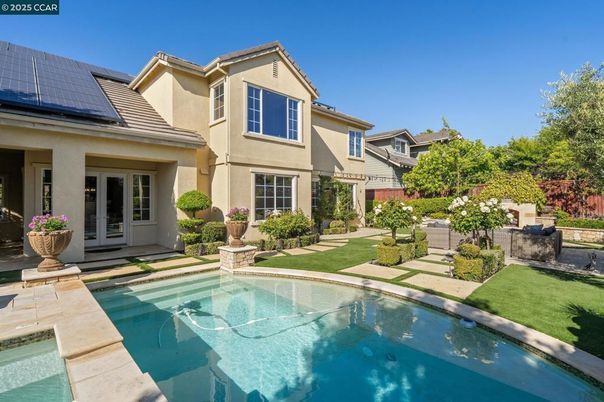 Exterior, Pool, Solar Panels