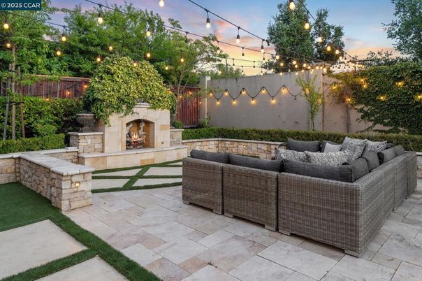 Exterior, Fireplace