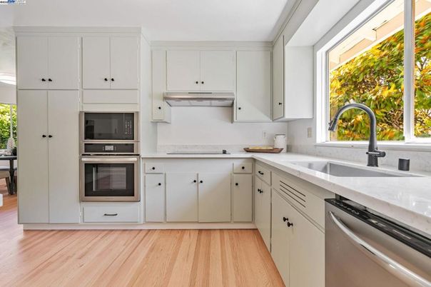 Interior, Kitchen, Stainless Steel Appliances, Wood Texture Flooring