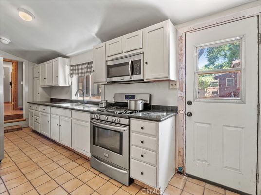 Interior, Kitchen, Stainless Steel Appliances