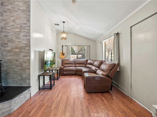 Interior, Living room, Pendant Lights, Stone Walls, Wood Texture Flooring
