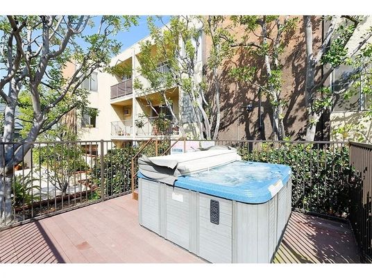 Exterior, Hot Tub