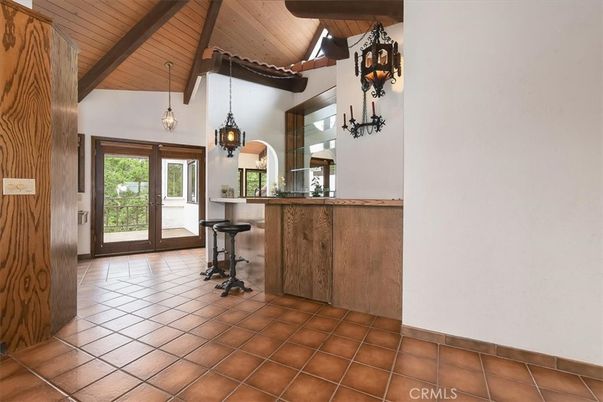 Interior, Pendant Lights, Wooden Beams, Wooden Ceilings