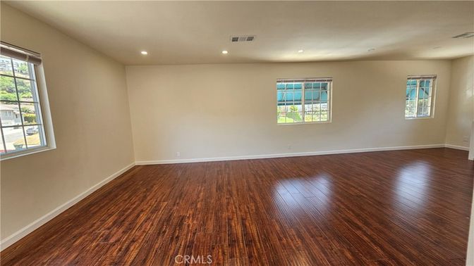 Empty room, Interior, Recessed Lighting, Wood Texture Flooring