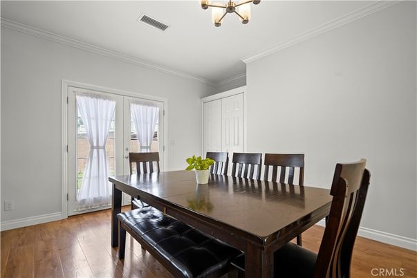 Chandelier, Dining room, Interior, Wood Texture Flooring