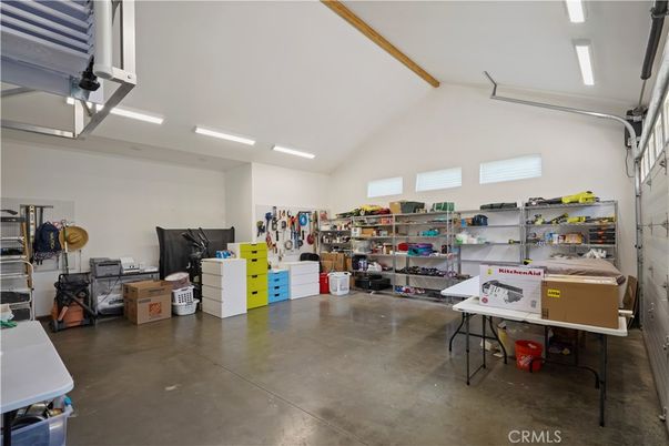Garage, Interior