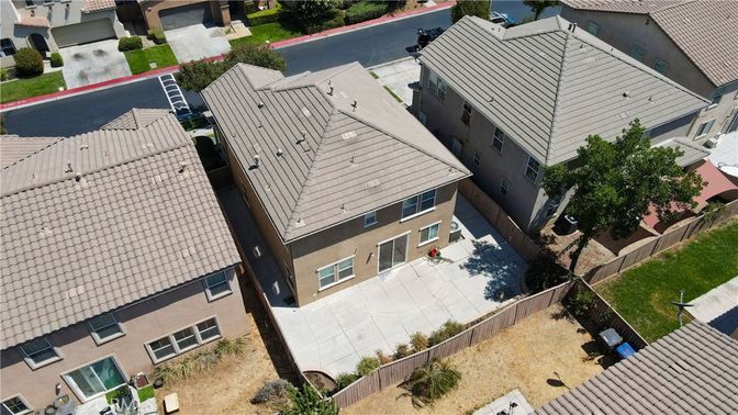Exterior, Drone
