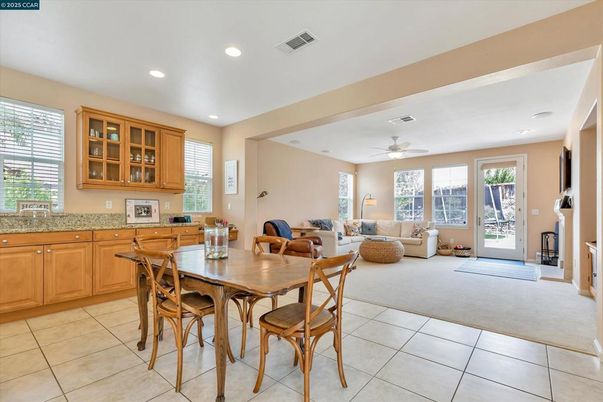 Dining room, Interior, Living room, Recessed Lighting