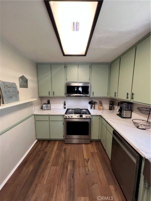 Interior, Kitchen, Stainless Steel Appliances, Wood Texture Flooring
