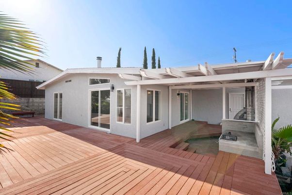 Exterior, Wood Texture Flooring