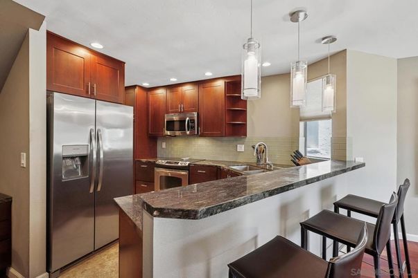 Interior, Kitchen, Pendant Lights, Recessed Lighting, Stainless Steel Appliances