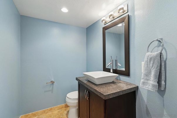 Bathroom, Interior, Recessed Lighting