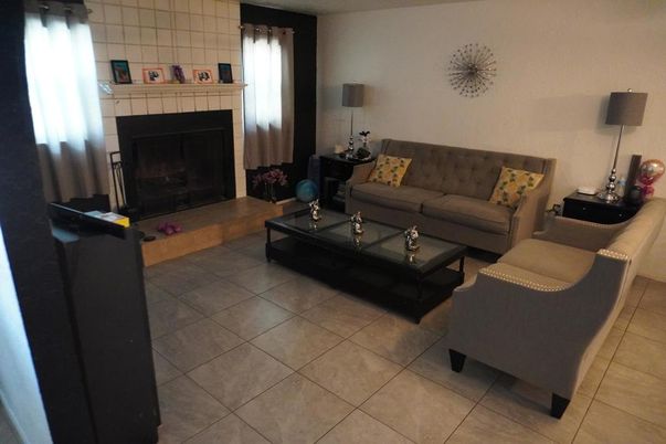 Fireplace, Interior, Living room