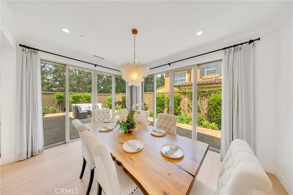 Chandelier, Dining room, Interior, Recessed Lighting, Wood Texture Flooring