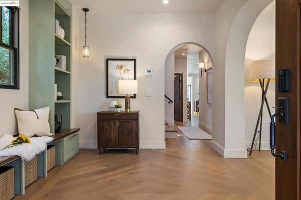 Interior, Pendant Lights, Recessed Lighting, Wood Texture Flooring