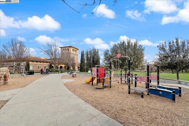 Backyard, Exterior, Playground