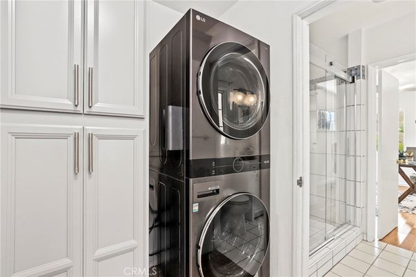 Interior, Kitchen, Utility Closets, Washer