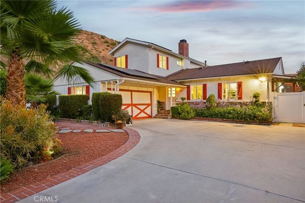 Attached, Backyard, Exterior, Facade, Ranch