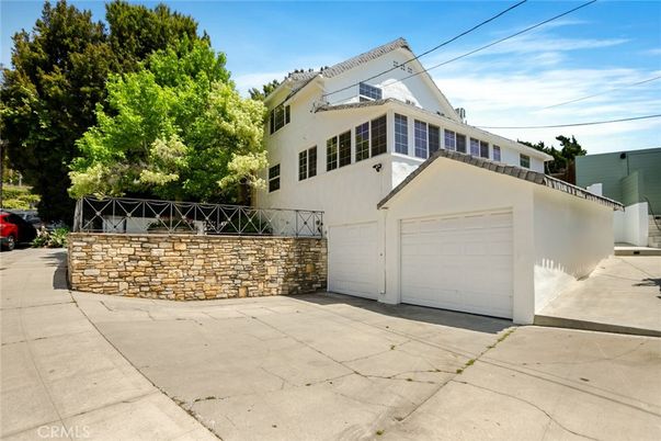 Detached Garage, Exterior