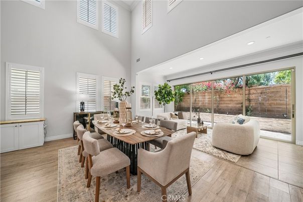 Dining room, Interior, Living room, Recessed Lighting, Wood Texture Flooring