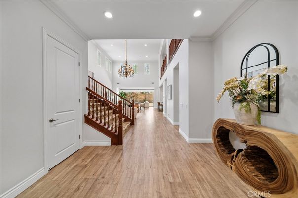 Chandelier, Interior, Recessed Lighting, Wood Texture Flooring
