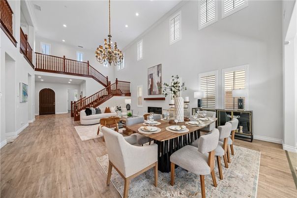 Chandelier, Dining room, Interior, Living room, Recessed Lighting, Wood Texture Flooring