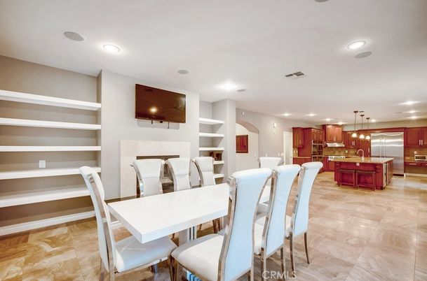 Dining room, Interior, Kitchen, Pendant Lights, Recessed Lighting, Stainless Steel Appliances