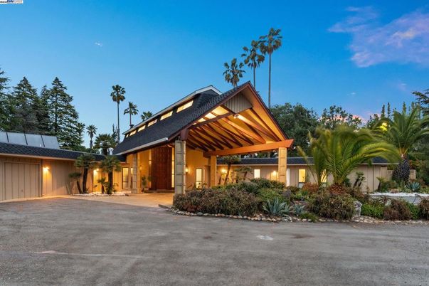Exterior, Solar Panels