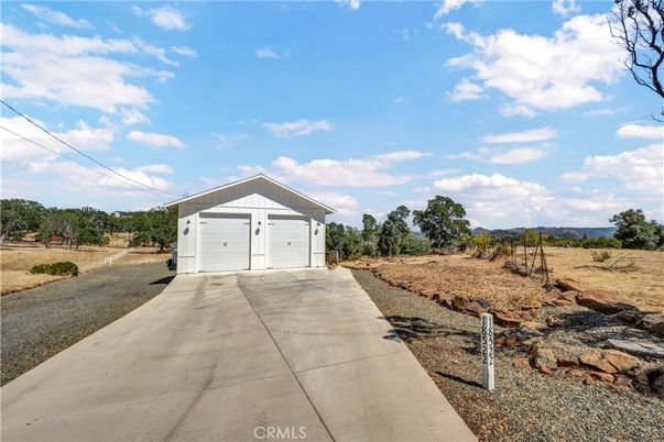 Backyard, Detached Garage, Exterior