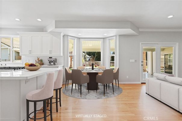Dining room, Interior, Kitchen, Recessed Lighting, Wood Texture Flooring