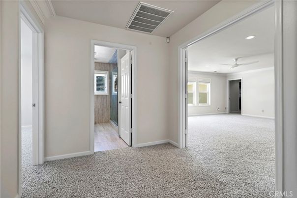 Empty room, Interior, Recessed Lighting