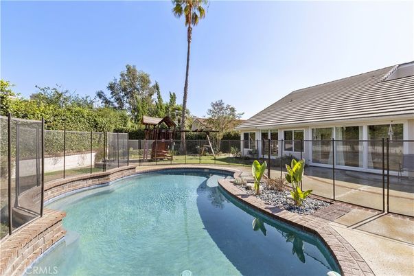 Exterior, Playground, Pool
