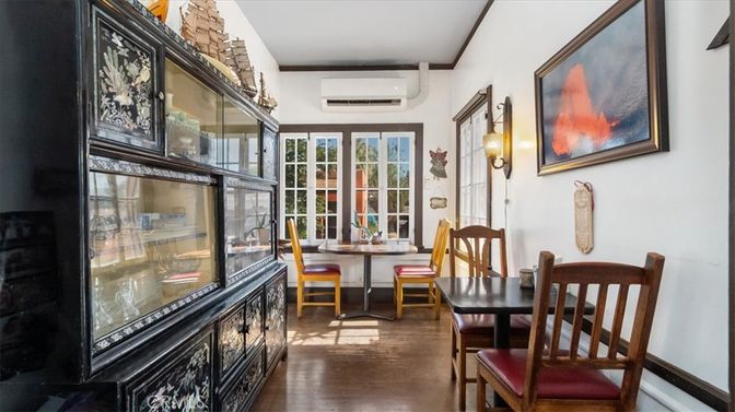 Dining room, Interior, Wood Texture Flooring