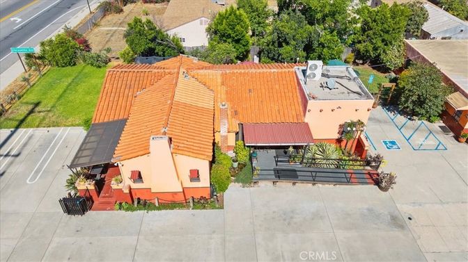 Exterior, Drone