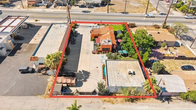 Exterior, Drone