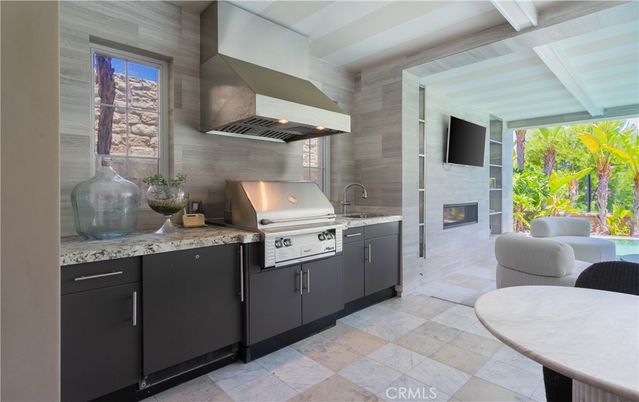 Fireplace, Interior, Kitchen
