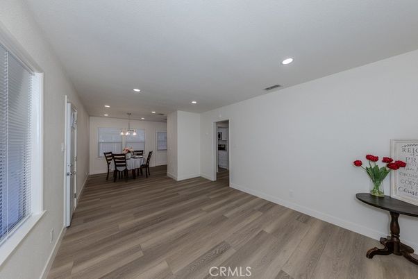 Dining room, Interior, Kitchen, Pendant Lights, Recessed Lighting, Wood Texture Flooring