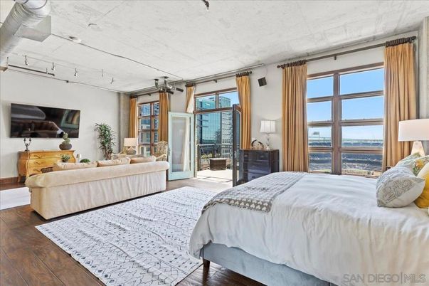 Bedroom, Interior, Water, Wood Texture Flooring